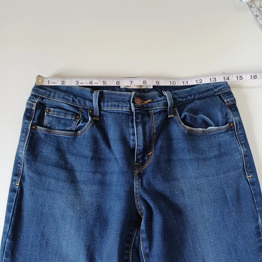 Levi's Jeans Womens 6 Blue 505 Straight Leg Dark Wash Stretch Denim S111-06